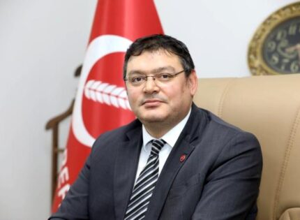 Kayseri İl Başkanı Önder Narin “Artık esnafın sesini duyun” dedi.