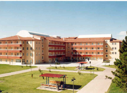 HUZUREVİ PANDEMİYİ HUZURLU GEÇİRİYOR