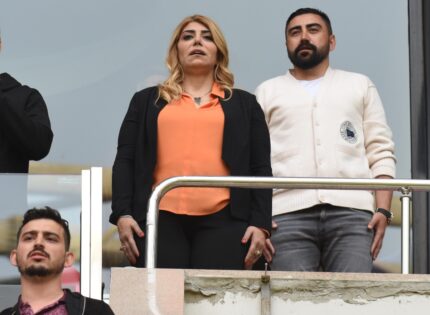 BERNA GÖZBAŞI’DAN MECNUN OTYAKMAZ’A ‘PASSOLİG’ CEVABI