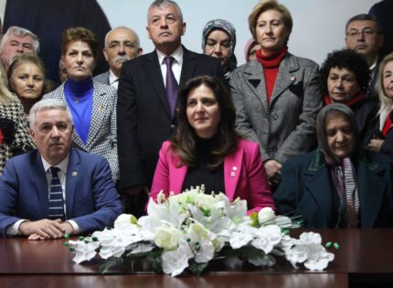 CHP İL BAŞKANI ÜMİT ÖZER, GÖREVİNDEN İSTİFA ETTİ
