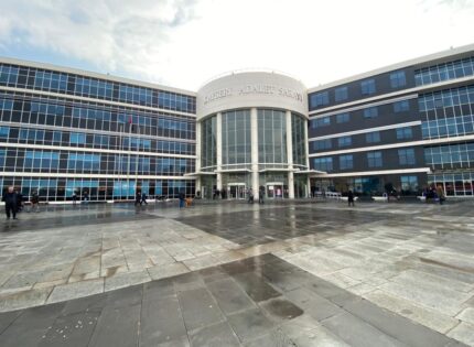 ÜZERİNDEN 254 UYARICI HAP ÇIKTI