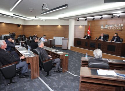 HACILAR BELEDİYESİ YILIN İLK MECLİSİNİ YAPTI