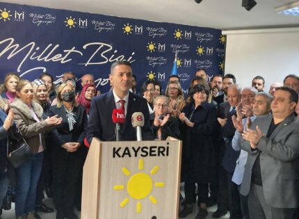ŞENER: “PARTİMİZİ DAHA İLERİYE TAŞIMAK İÇİN ADAYIM”