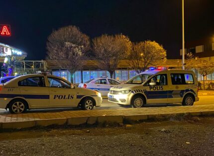 BİR BEKÇİNİN HAFİF YARALANDIĞI OLAYDA 4 KİŞİ GÖZALTINA ALINDI