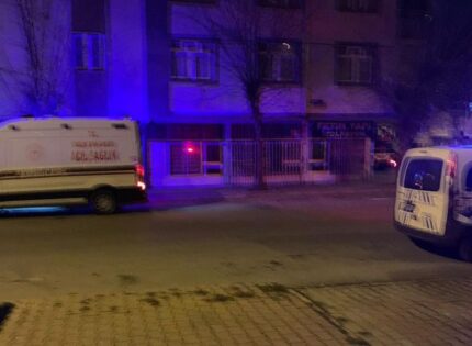 EVİNİN LAVABOSUNDA ÖLÜ BULUNDU