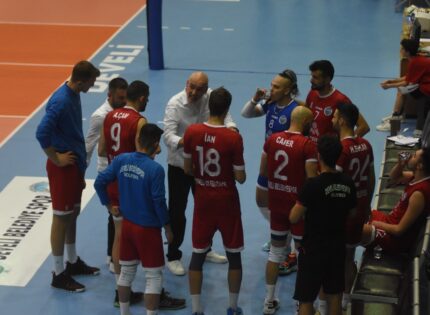 EFELER LİGİ DEVELİ’YE AĞIR GELDİ