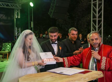 Talas’ta 2022 yılında bin 456 çift dünya evine girdi