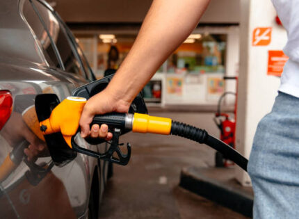 MOTORİNE ZAM KESİNLEŞTİ