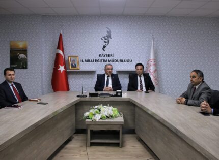 YENİ İL MİLLİ EĞİTİM MÜDÜRÜ KARAKÖSE GÖREVİ DEVRALDI