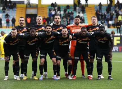KAYSERİSPOR DEPLASMANDA 4 GOL ATTI
